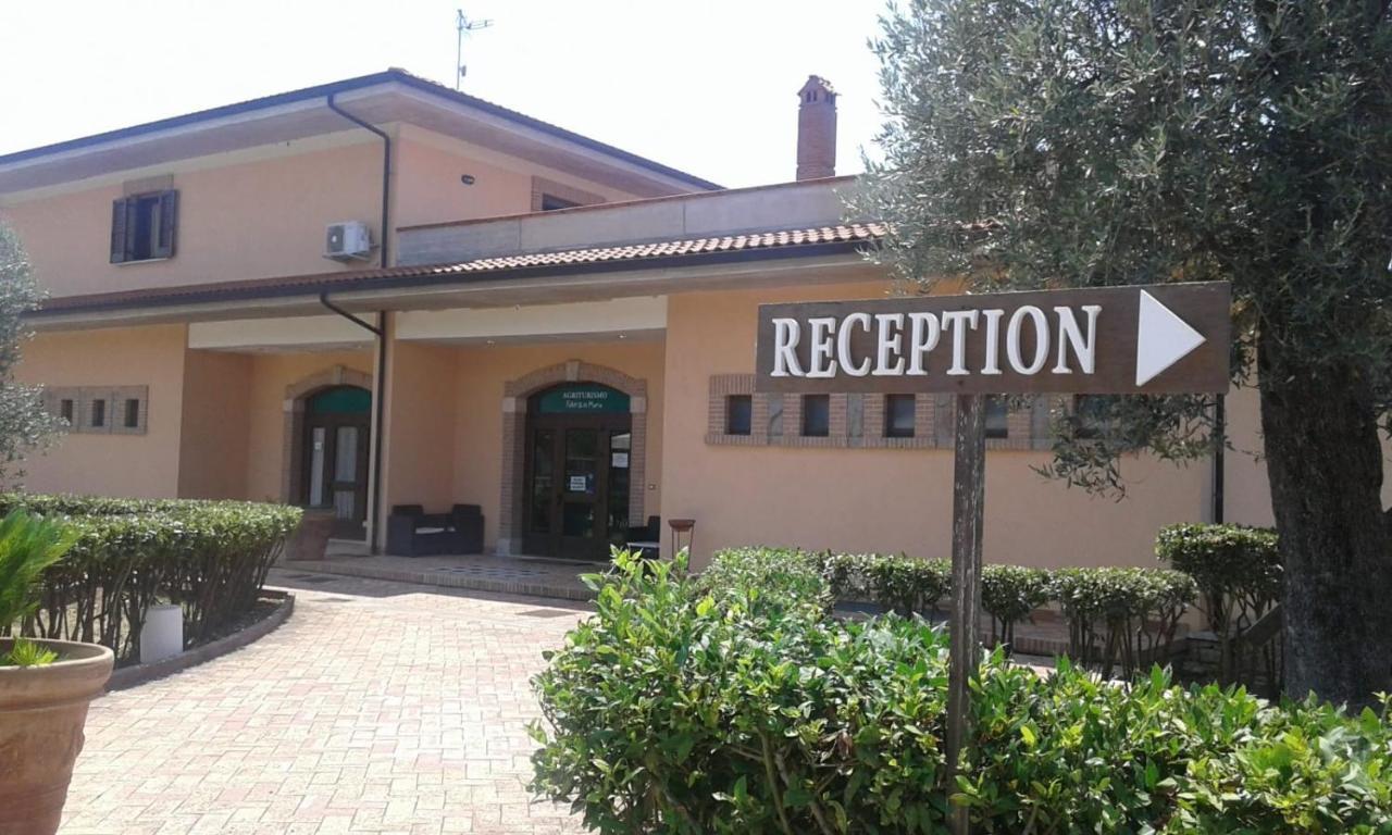 Villa Agriturismo Fabrizio Maria à Capaccio Extérieur photo